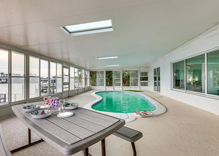 Ocean View, Pool & Boat Dock: Indian Rocks Retreat