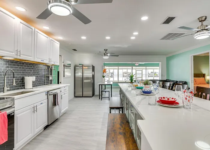 Holiday home Ocean View, Pool & Boat Dock: Indian Rocks Retreat Clearwater Beach