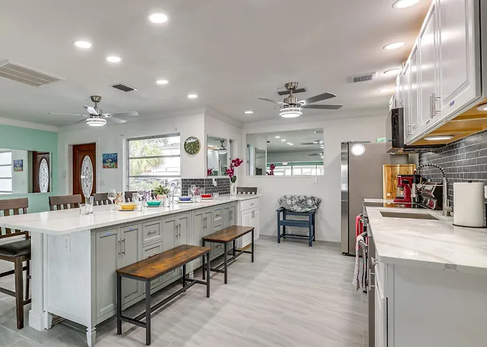 Holiday home Ocean View, Pool & Boat Dock: Indian Rocks Retreat Clearwater Beach